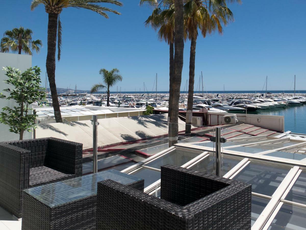 Ferienwohnung Front Port Line Sleeps 6 Marbella Exterior foto